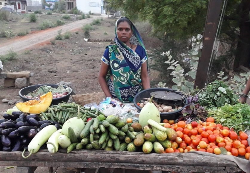 IG_Vrouw verkoopt haar groenten_Solidair-met-India